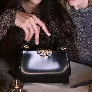 【25-cv-14151】汤丽柏琦全线商标TRO维权，涉TORY BURCH、REVA、TORY及经典 &ldquo;双 T 交织&rdquo; 图形！