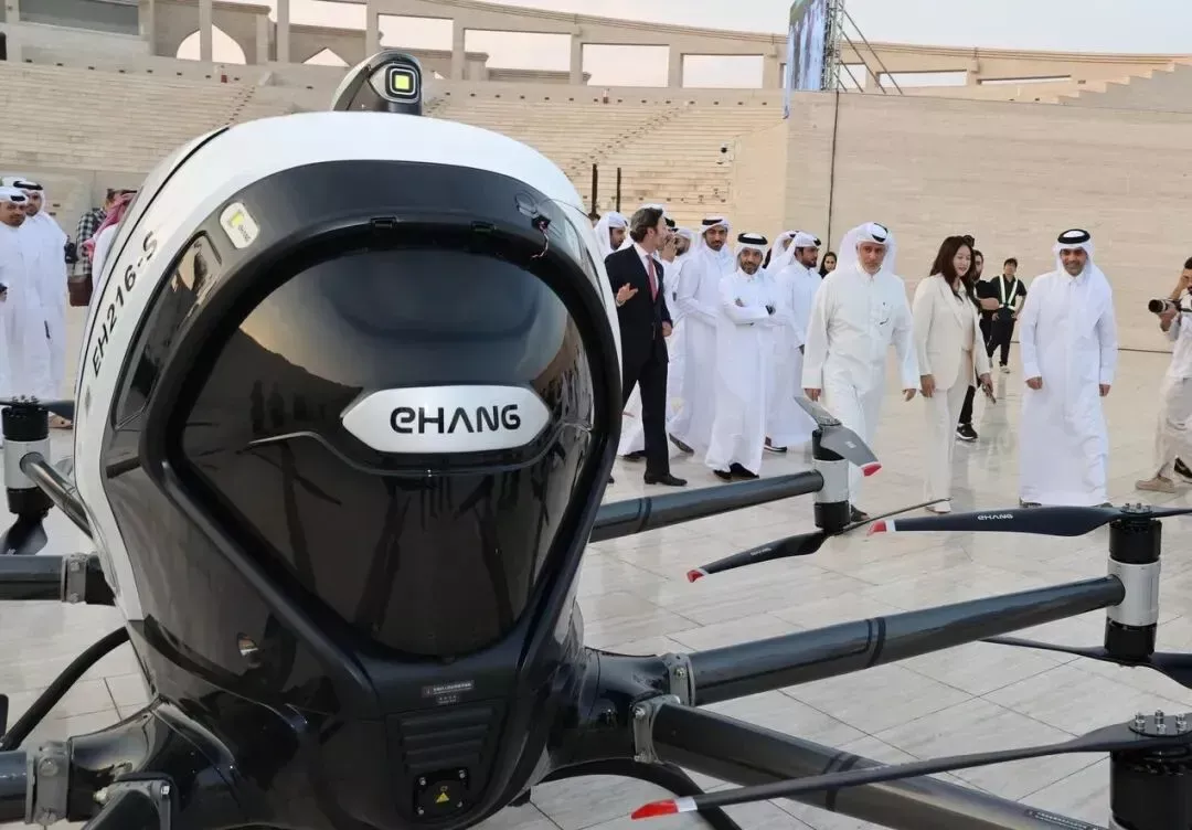 中东｜亿航智能EH216-S在卡塔尔完成城市载人试飞，推动中东商业化落地