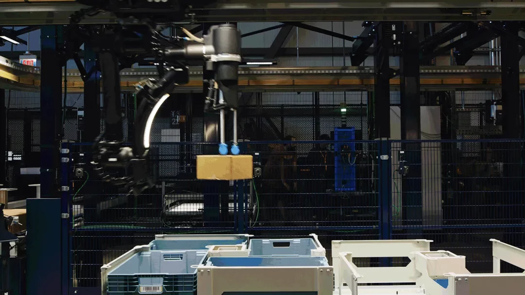 亚马逊物流 “黑”科技大爆发：AI+机器人+无人机，配送能力全面升级